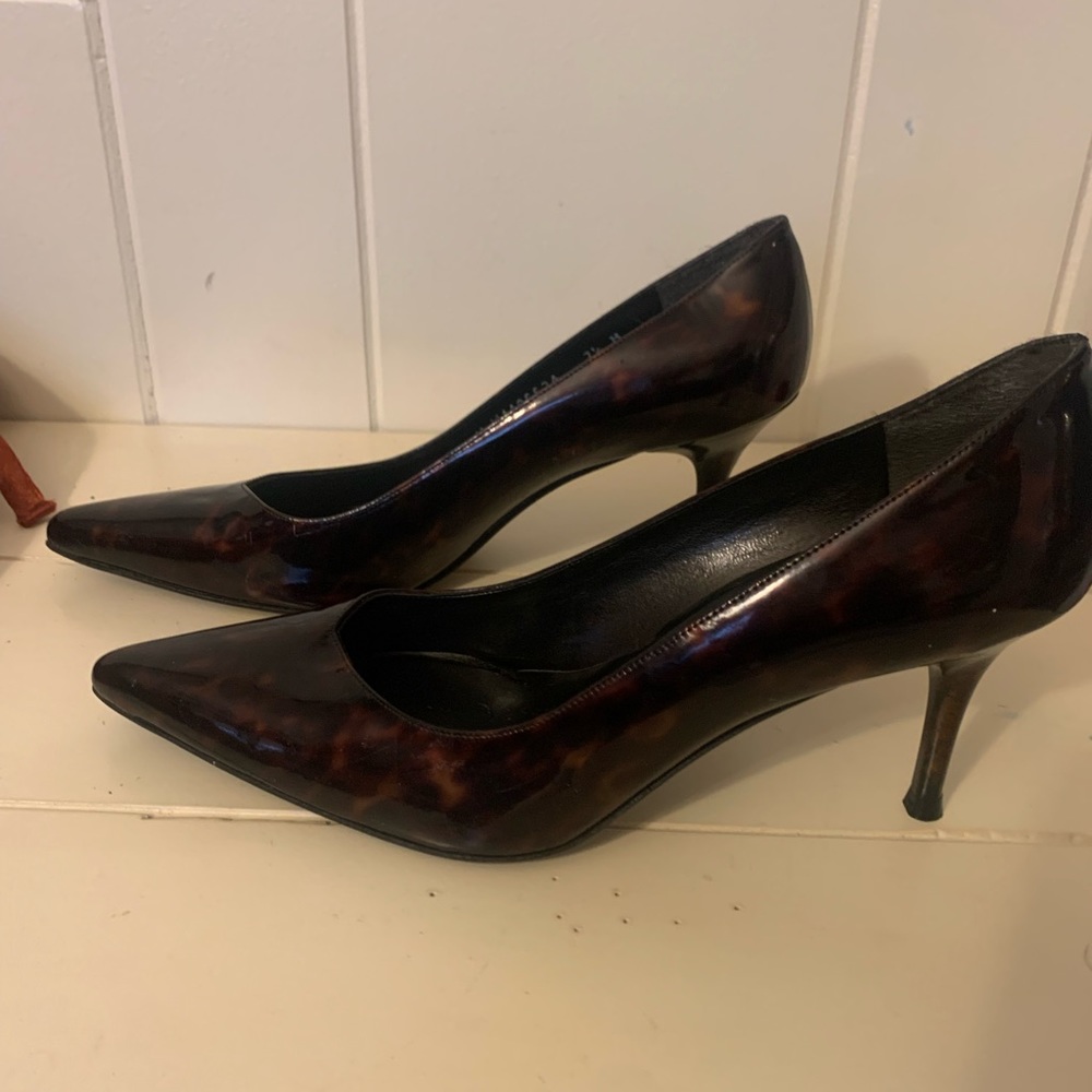 New Stuart Weitzman Tortoise Shell Patent Leather… - image 6